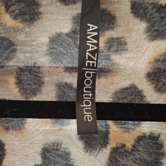 Leopard Print Women's Top - Picture 2 of 2